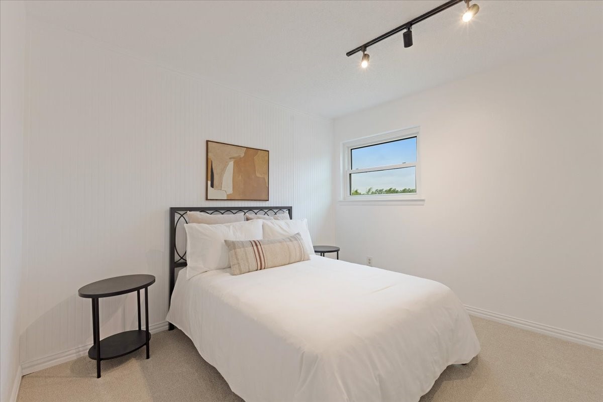 2538 Via Avenida Carrollton TX 75006