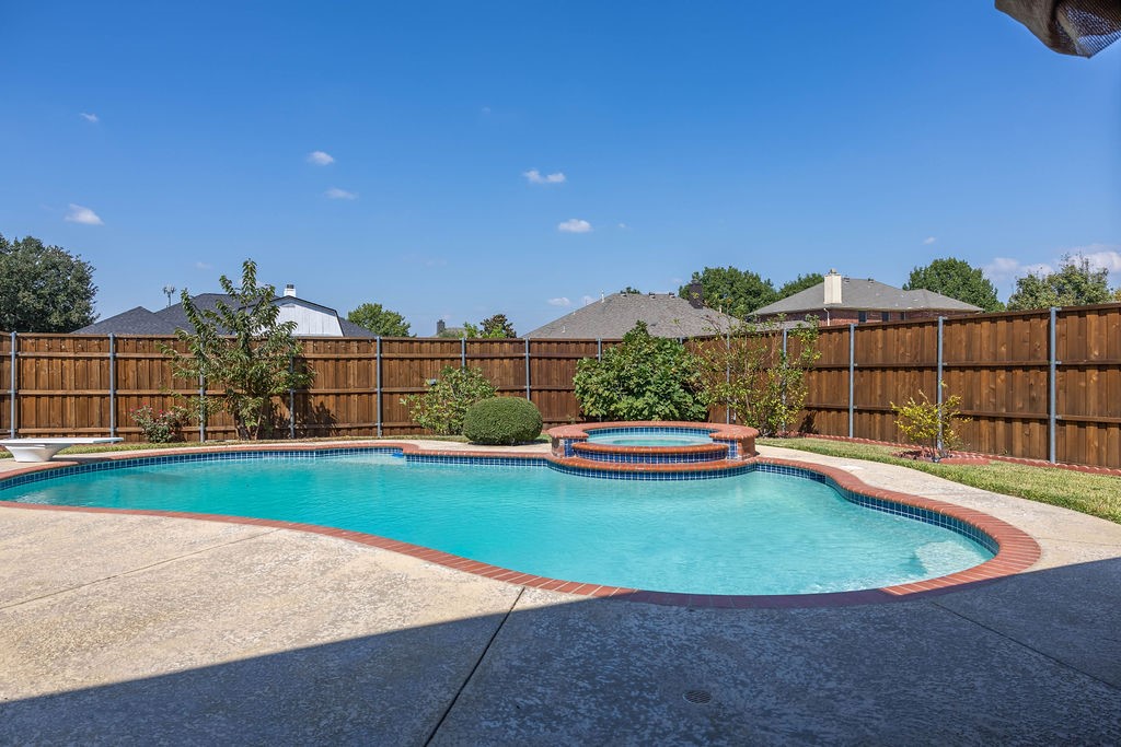 4113 Bluffpoint Road Rowlett TX 75088