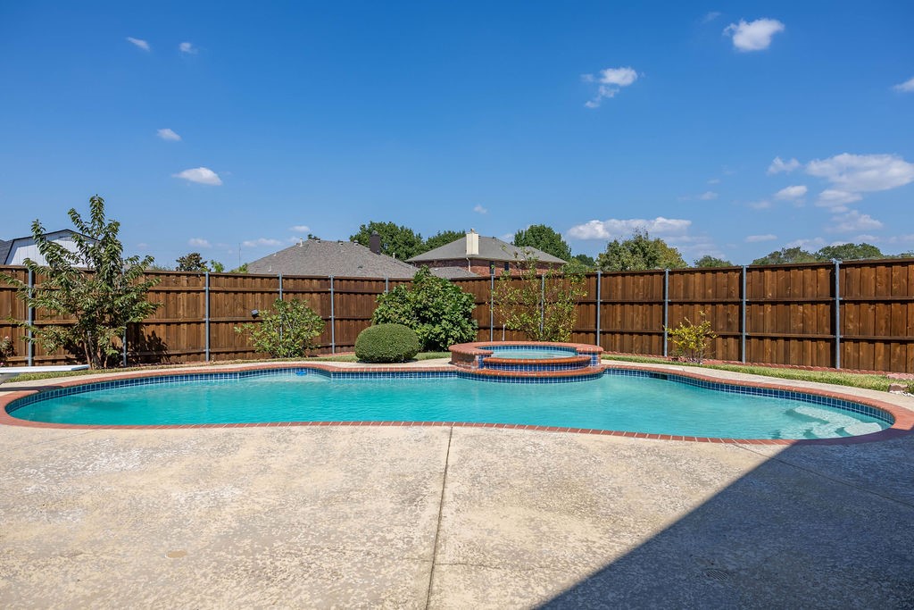 4113 Bluffpoint Road Rowlett TX 75088