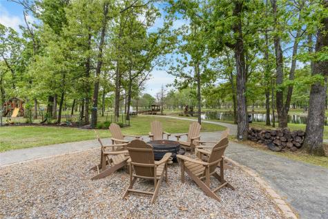 692 Private Road 5937 Emory TX 75440