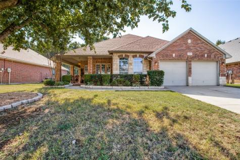 5863 Grayco Drive Grand Prairie TX 75052