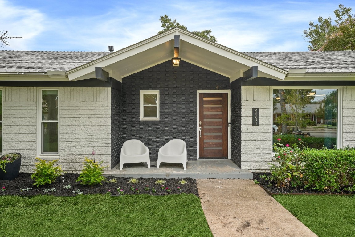 8334 Londonderry Lane Dallas TX 75228