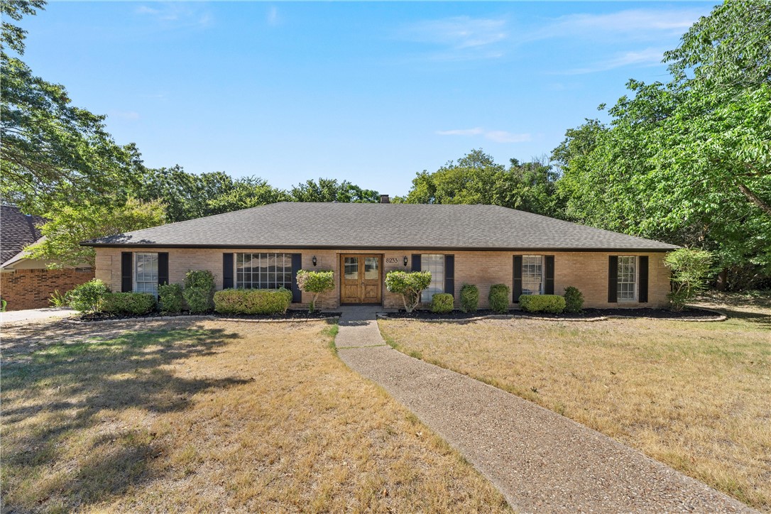 8233 Mosswood Drive Woodway TX 76712