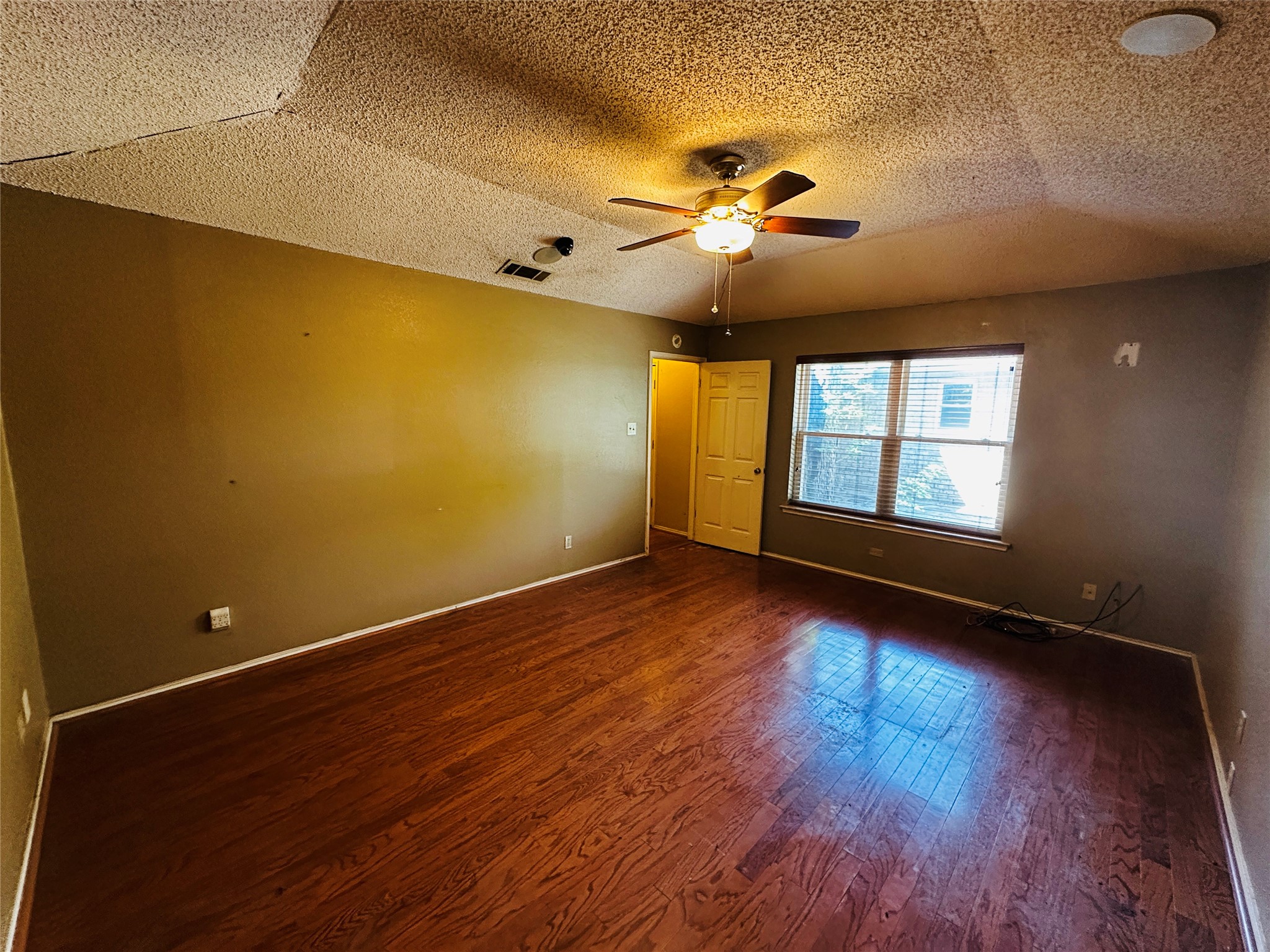 2511 Tanglewood Drive Grapevine TX 76051
