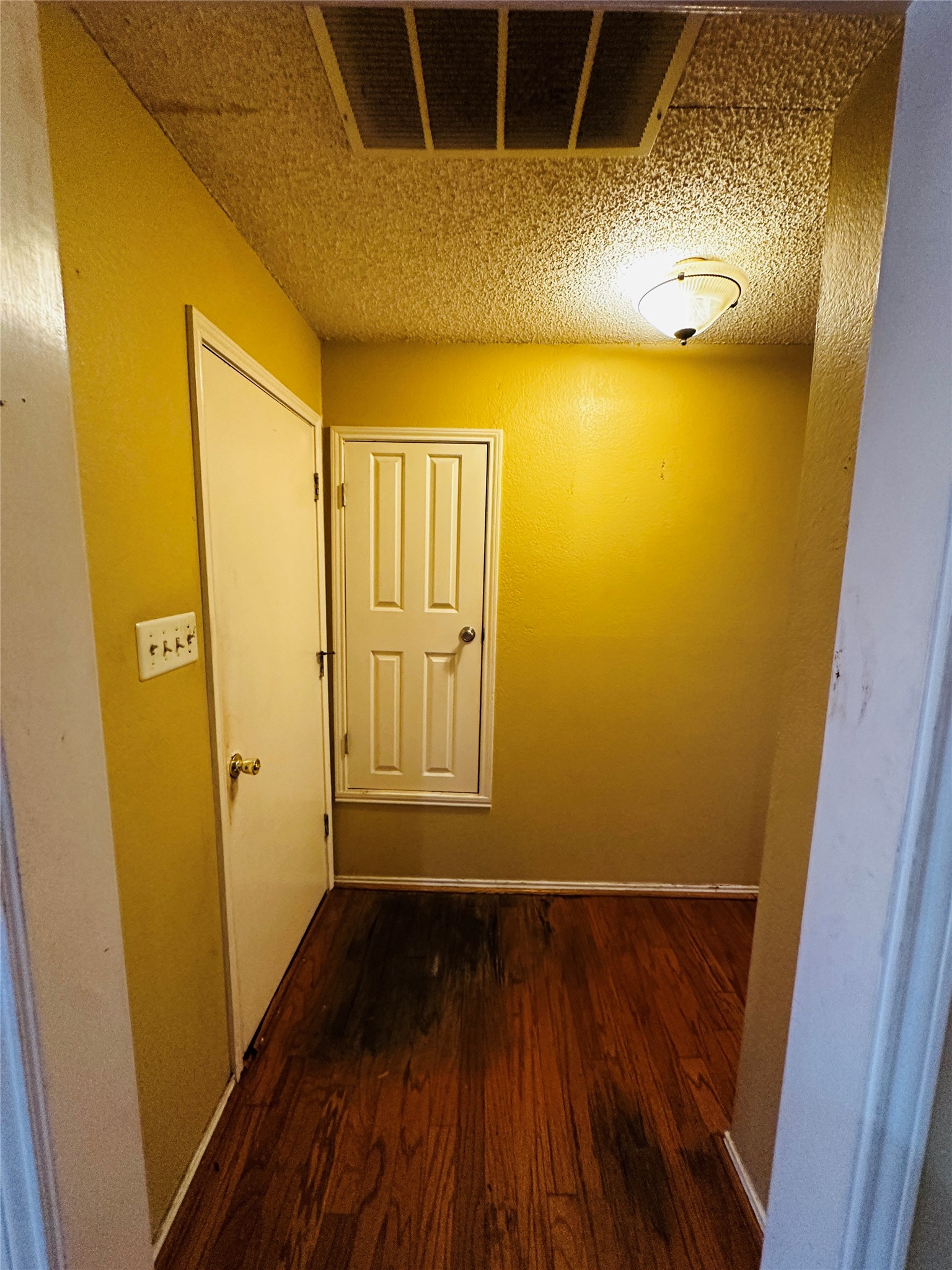 2511 Tanglewood Drive Grapevine TX 76051