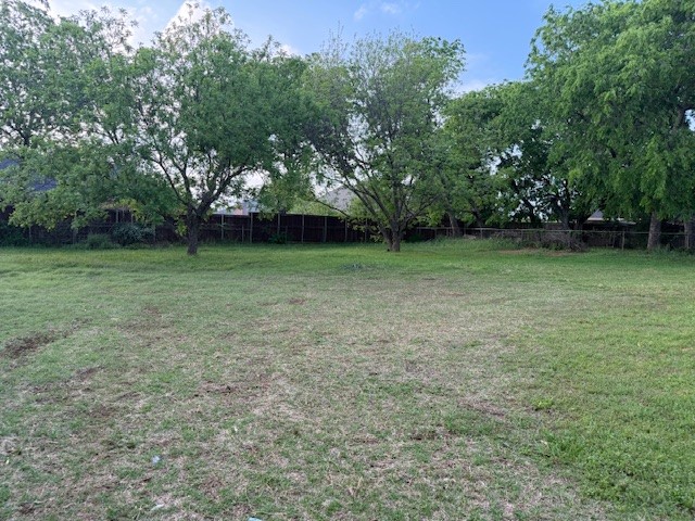 417 W Huffman Street Krum TX 76249