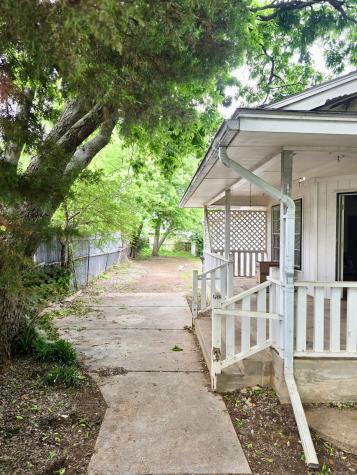 417 W Huffman Street Krum TX 76249