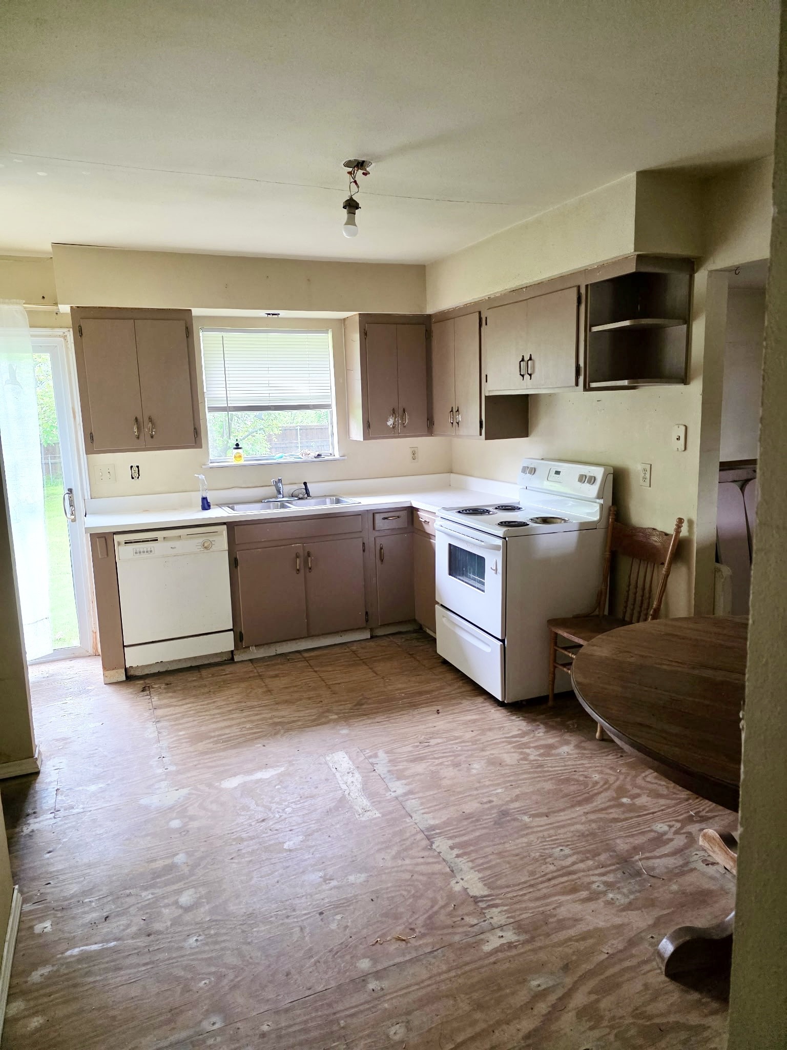 417 W Huffman Street Krum TX 76249