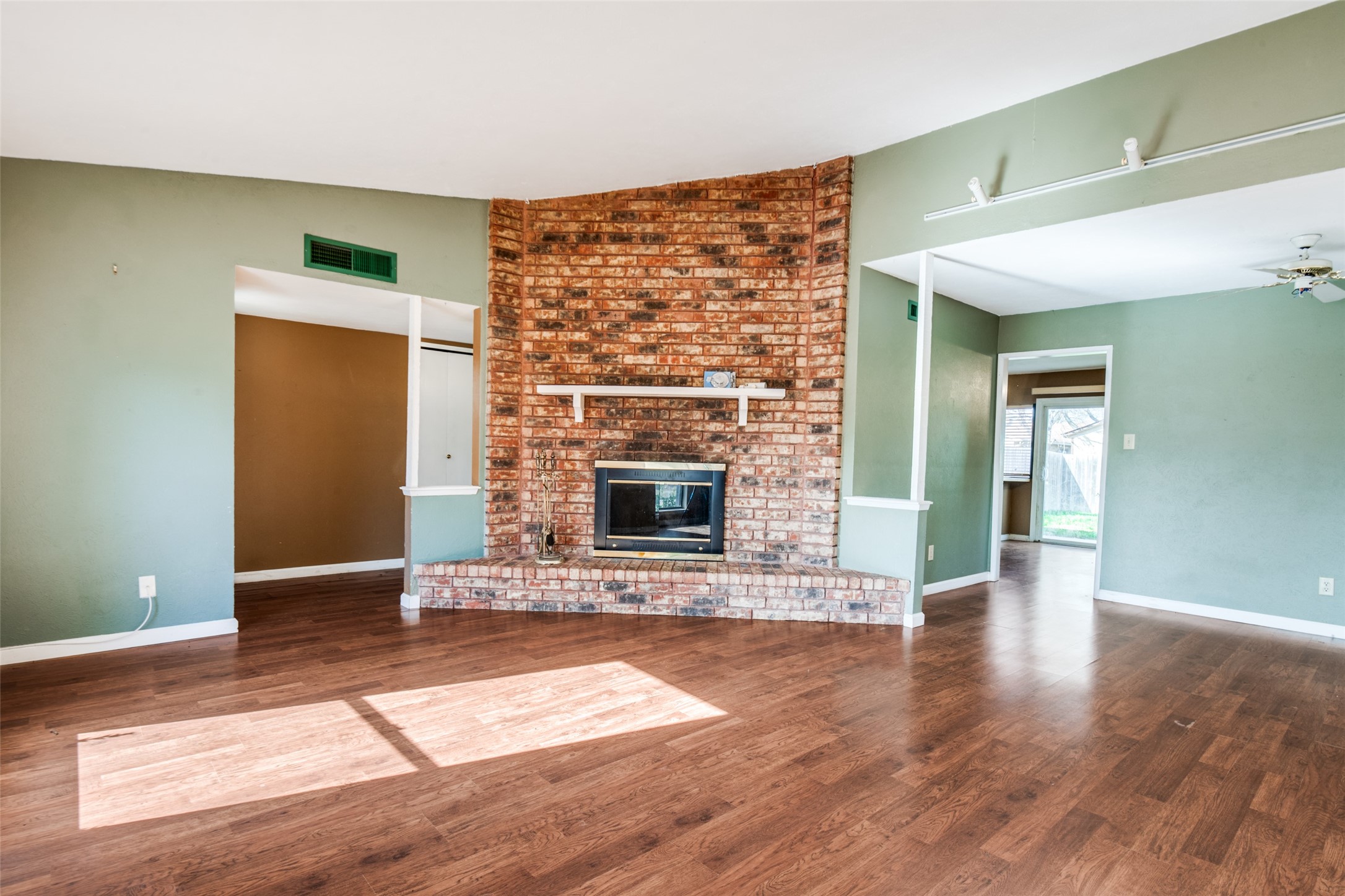 2953 San Diego Drive Dallas TX 75228