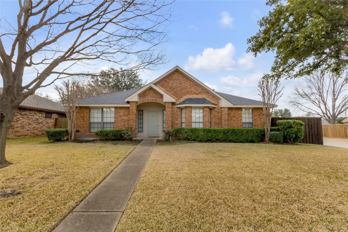 2000 Lansdown Drive Carrollton TX 75010