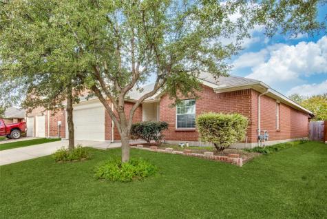 1044 Twin Brooks Drive Grand Prairie TX 75052