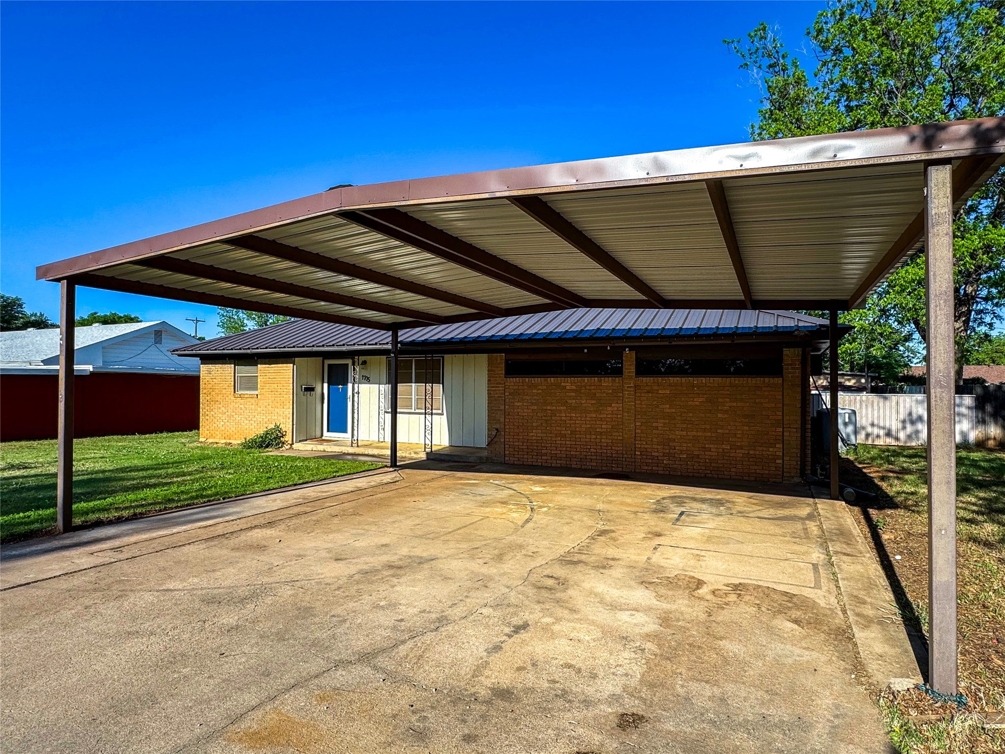1705 N Avenue G Haskell TX 79521