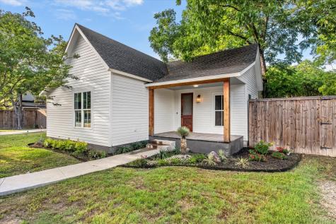 809 E Marvin Avenue Waxahachie TX 75165