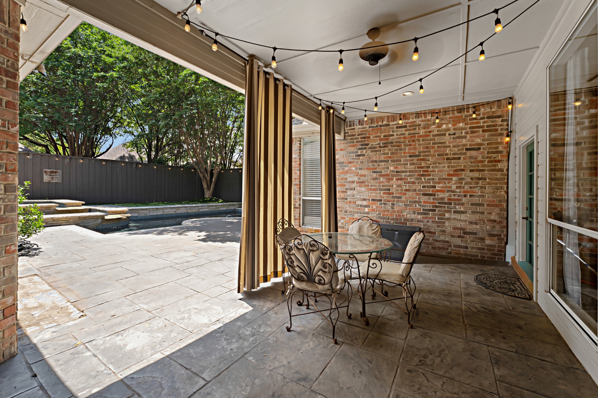 3406 Oakleaf Lane Richardson TX 75082