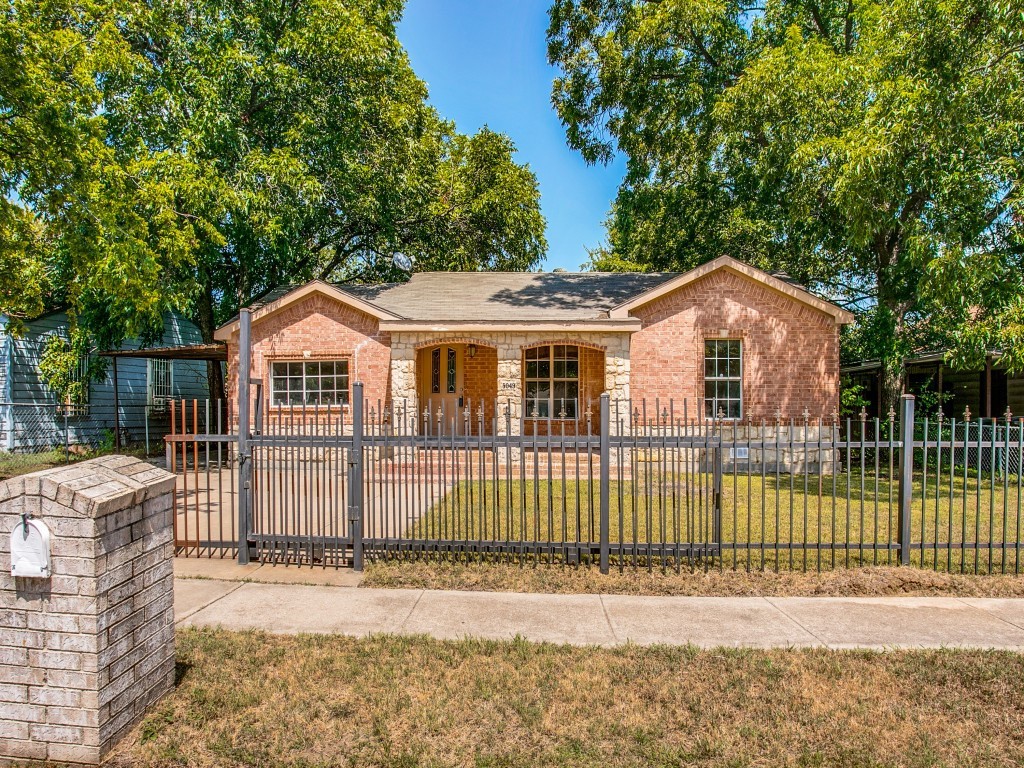 5049 Glen Park Drive Fort Worth TX 76119