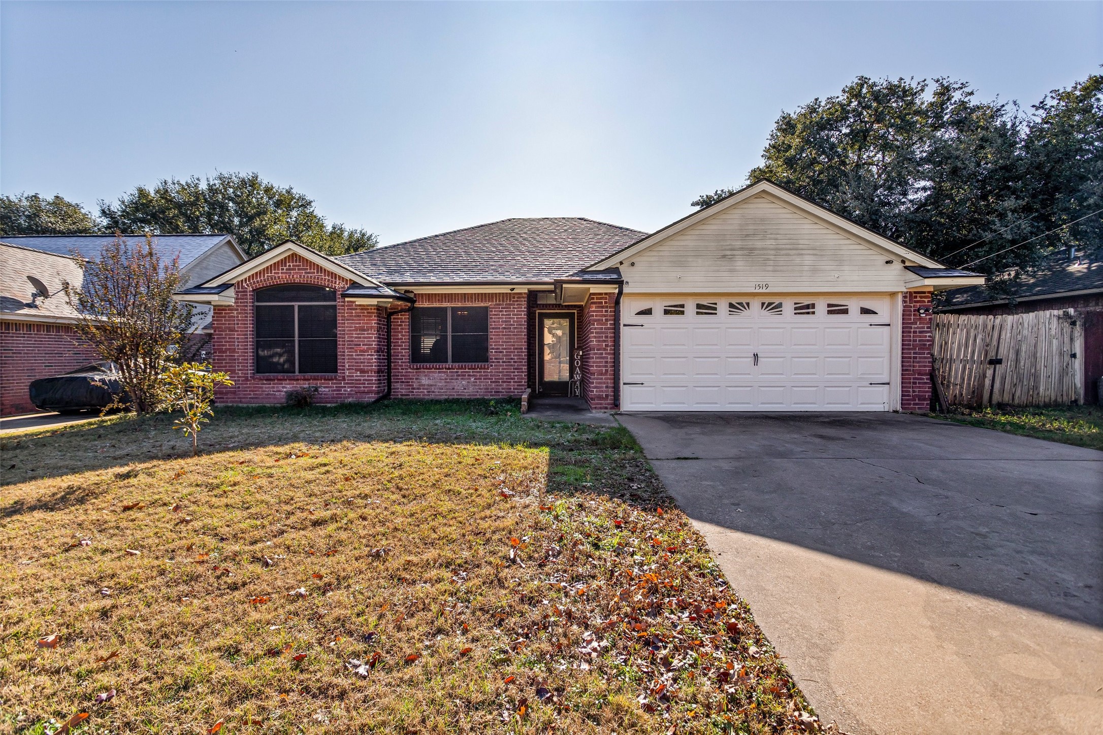 1519 Hayloft Lane Granbury TX 76048