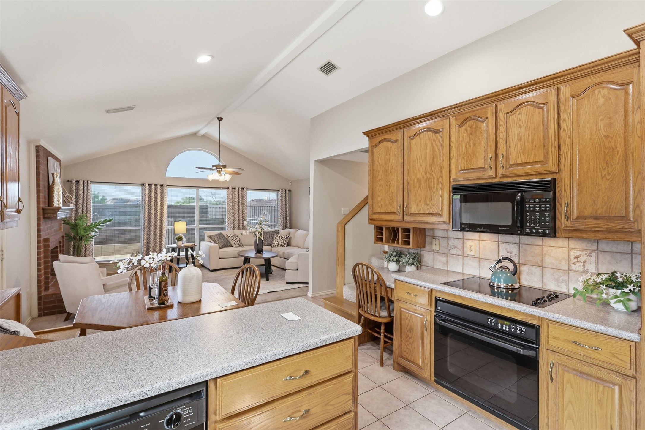 806 Red Oak Drive Lewisville TX 75067