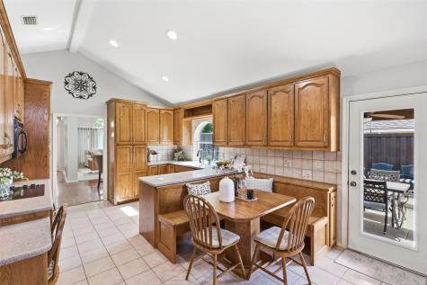 806 Red Oak Drive Lewisville TX 75067