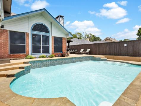 806 Red Oak Drive Lewisville TX 75067