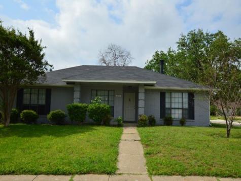 1004 Hunters Glen Drive Mesquite TX 75150
