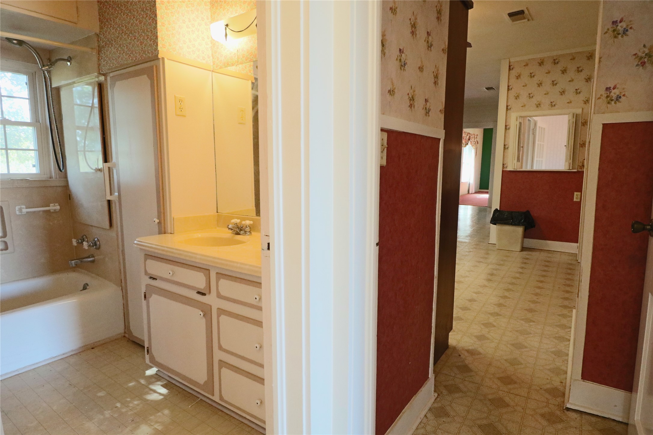 1825 Fm 27 W Wortham TX 76693