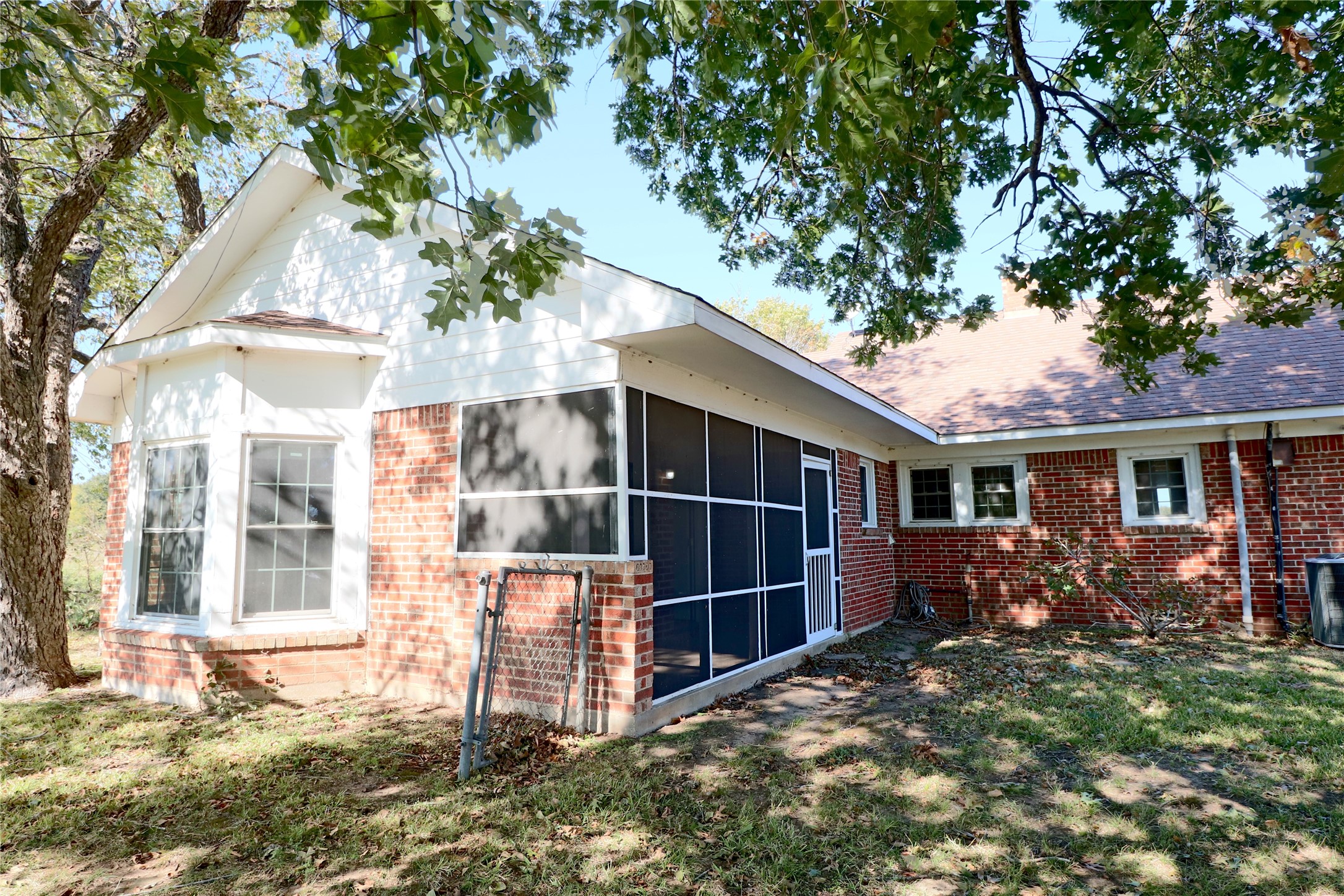 1825 Fm 27 W Wortham TX 76693