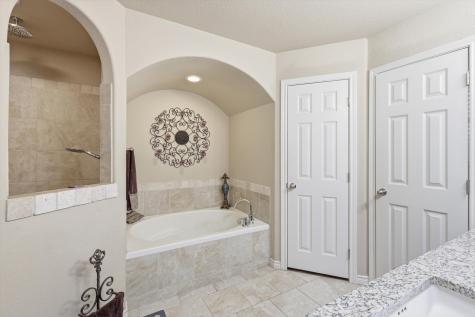 242 Miramar Circle Weatherford TX 76085