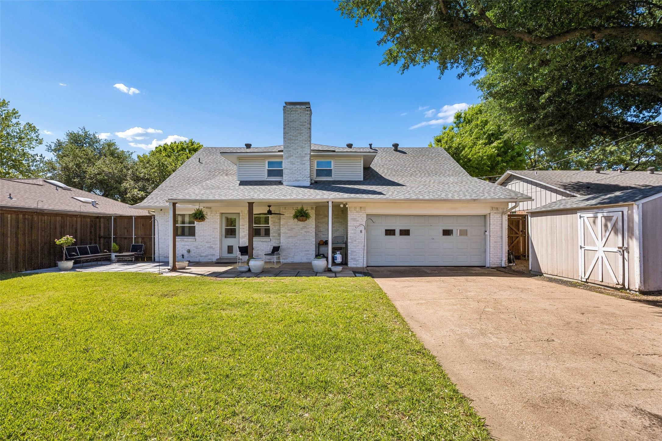 9933 Vistadale Drive Dallas TX 75238