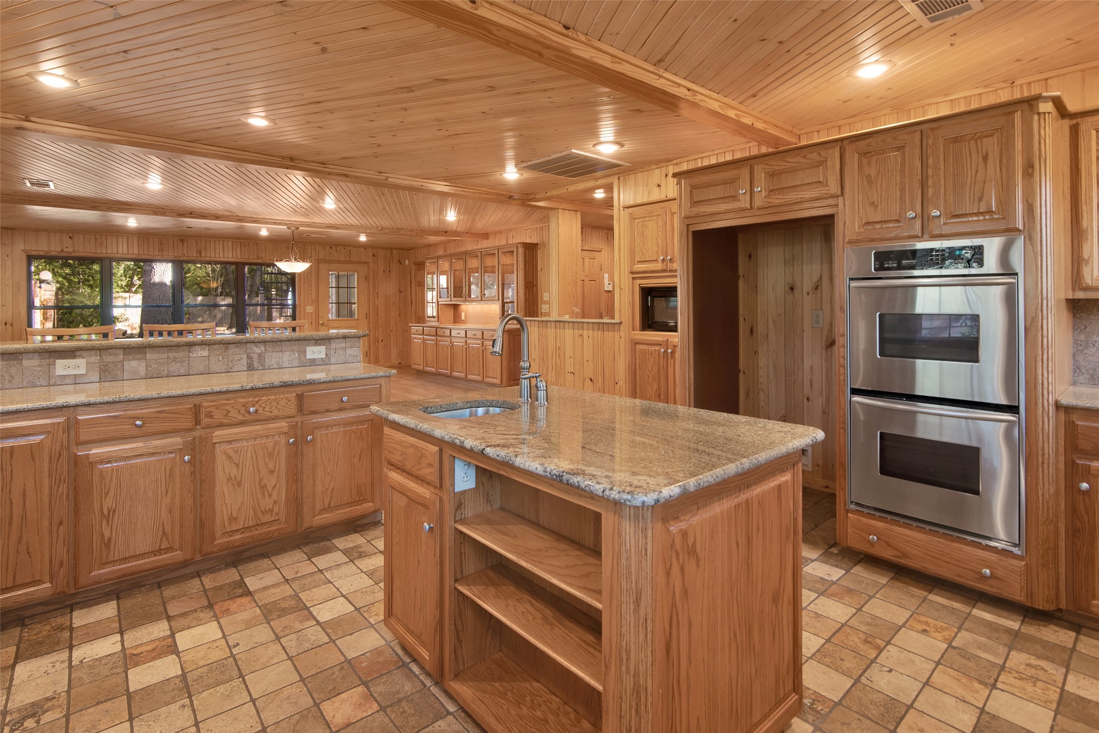 1701 Skyline Sherman TX 75092