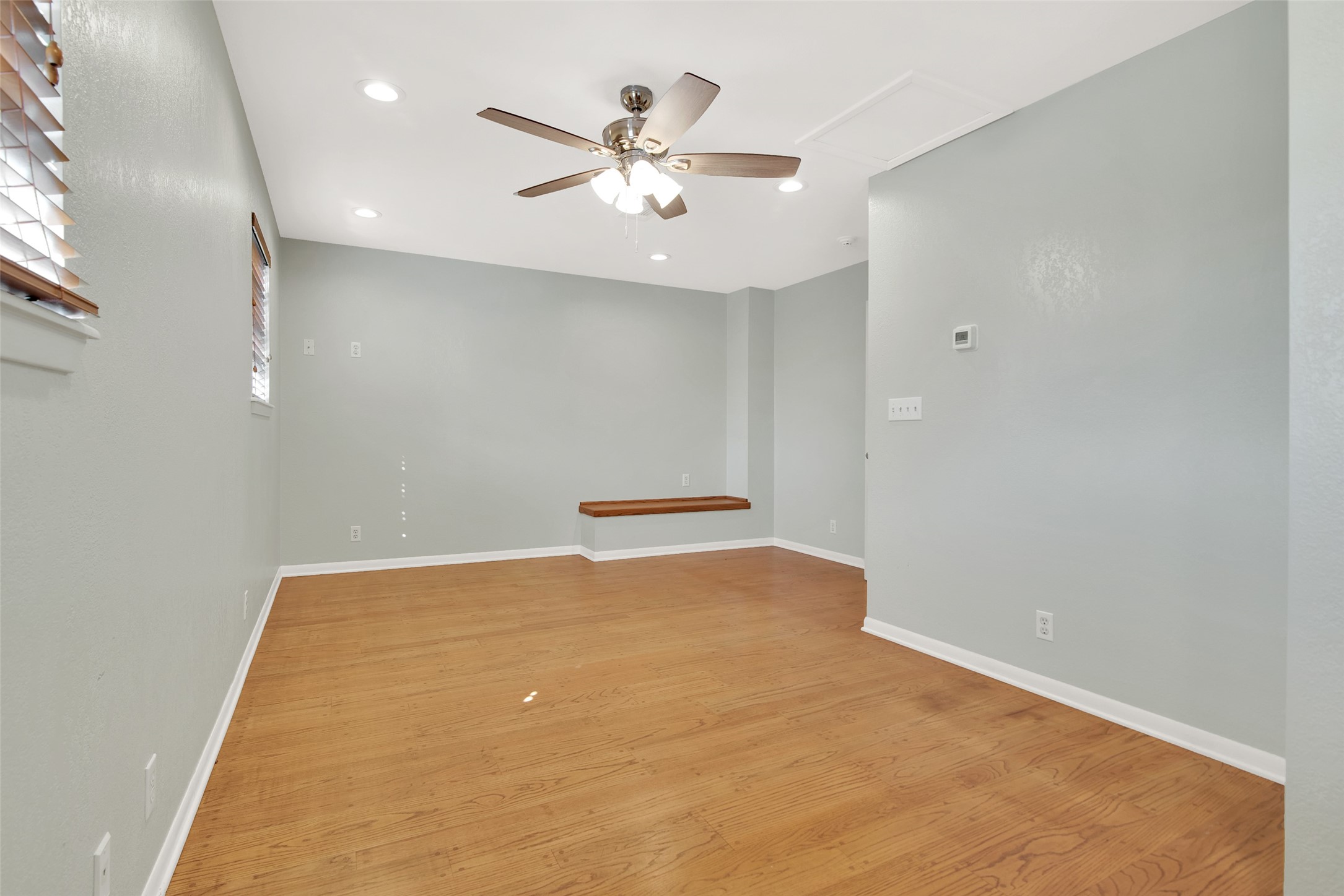 1701 Skyline Sherman TX 75092