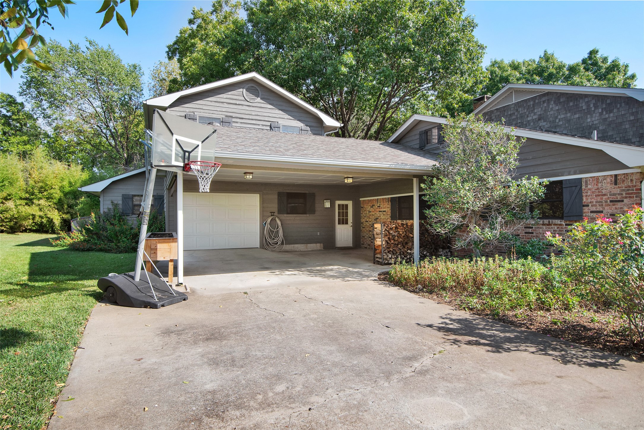 1701 Skyline Sherman TX 75092