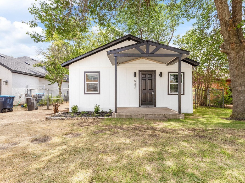 5825 Libbey Avenue Fort Worth TX 76107