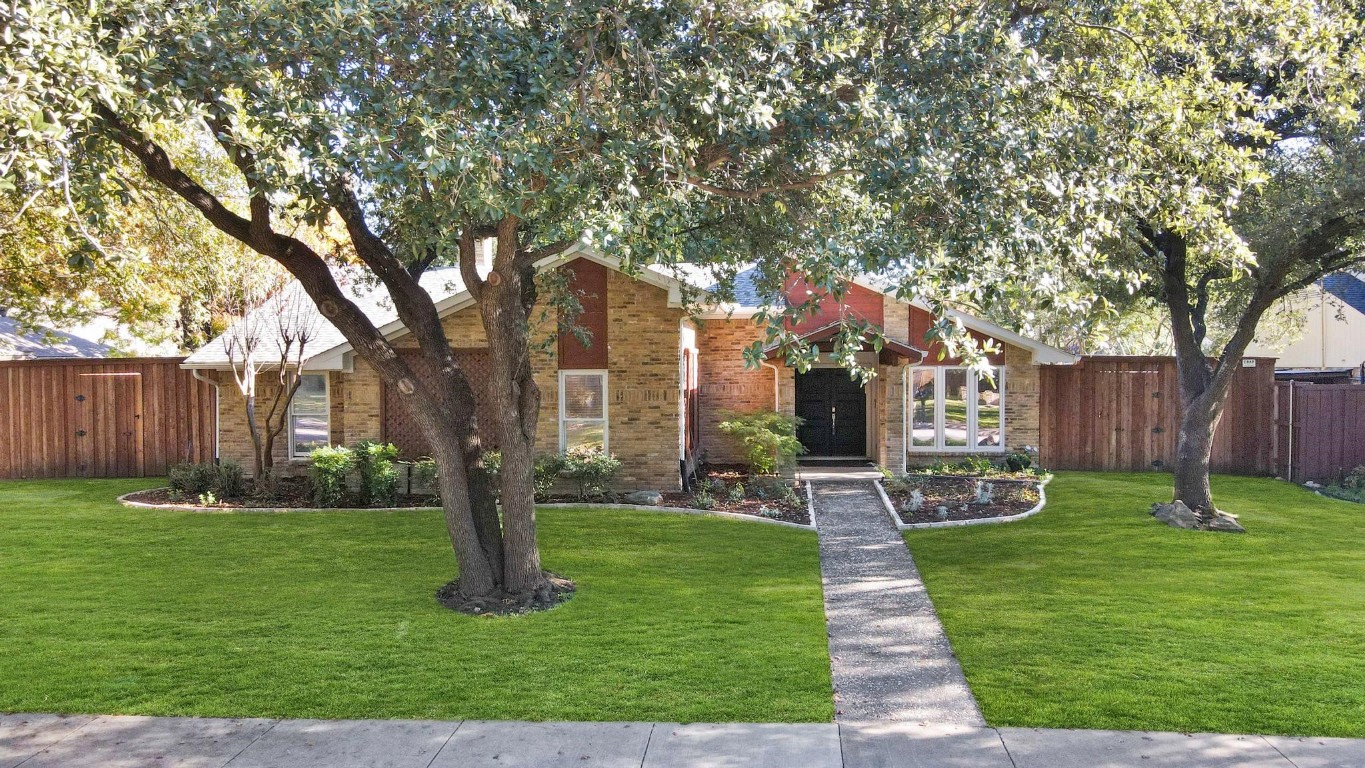 6618 Elvedon Drive Dallas TX 75248