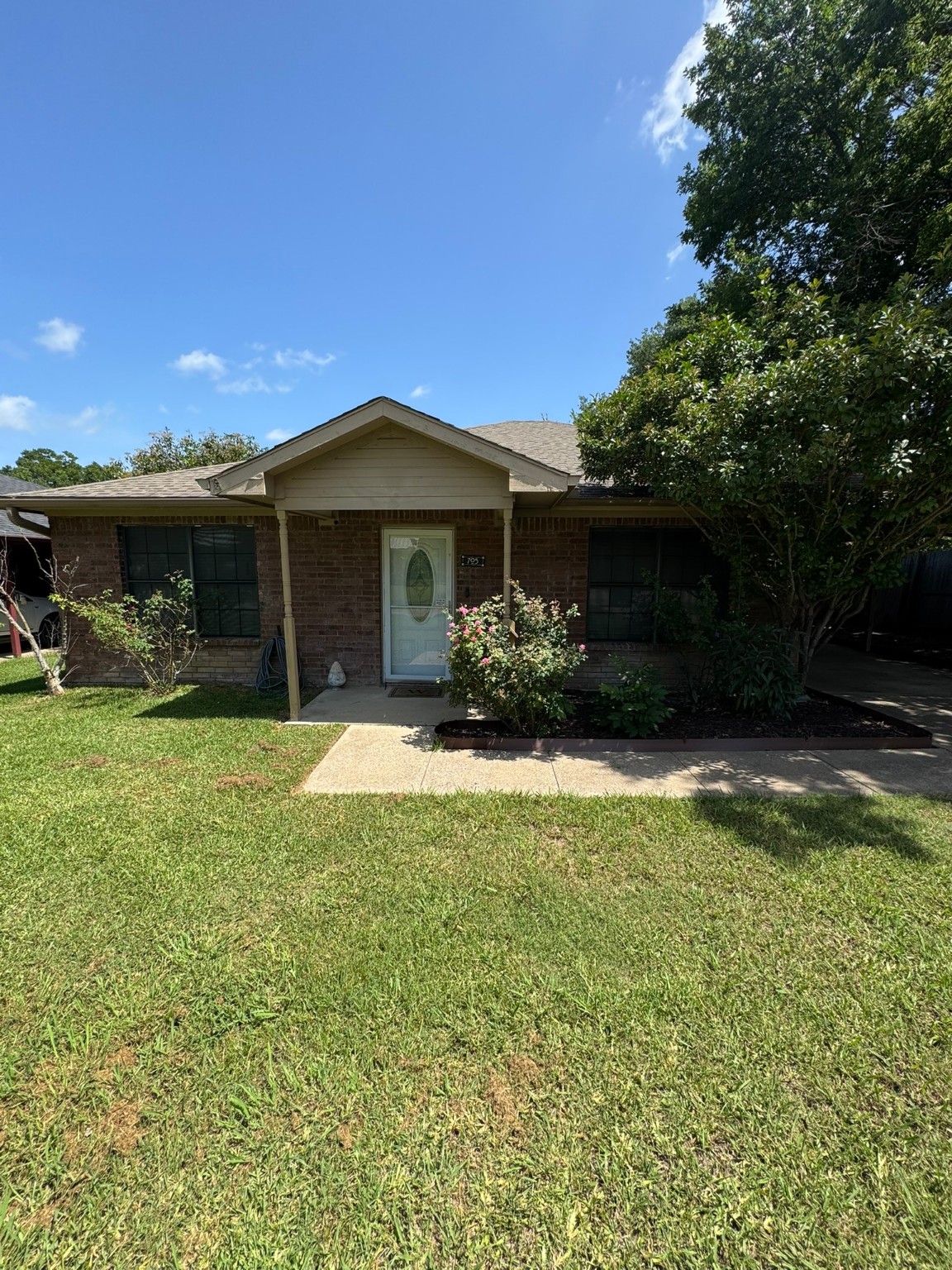 705 E James Street Wills Point TX 75169