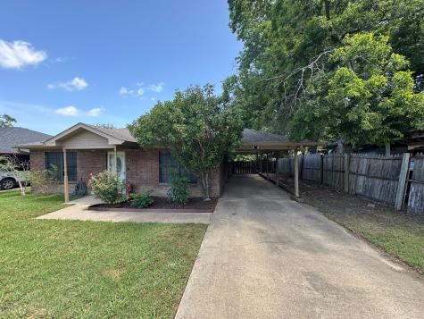 705 E James Street Wills Point TX 75169