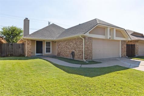 1157 Meadow Park Lane Grand Prairie TX 75052
