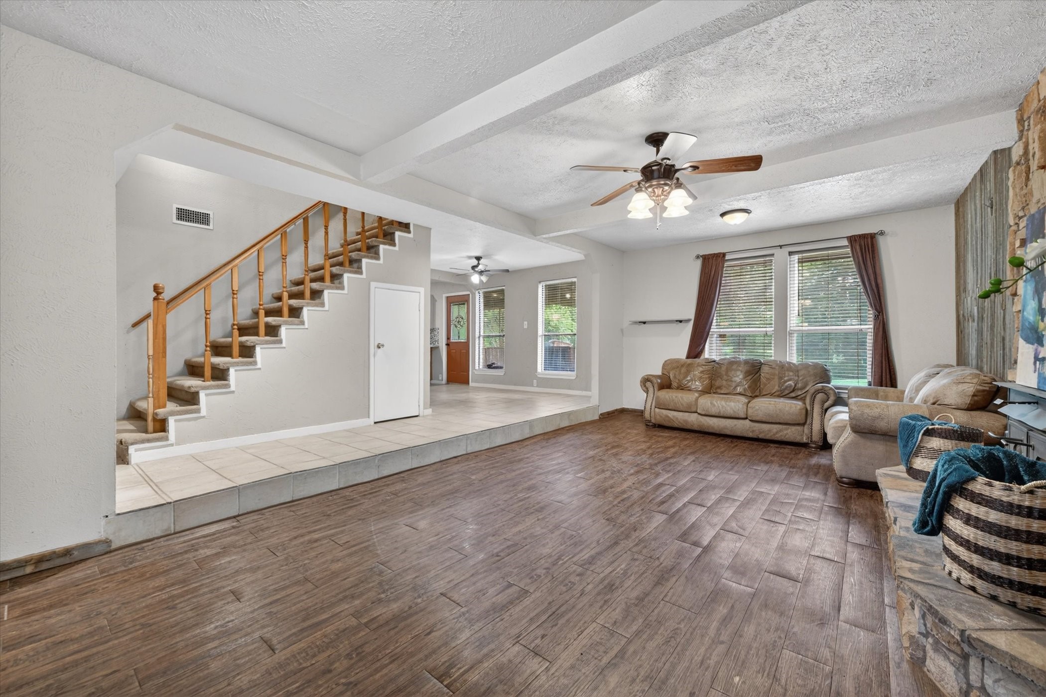 1276 County Road 1480 Alvord TX 76225