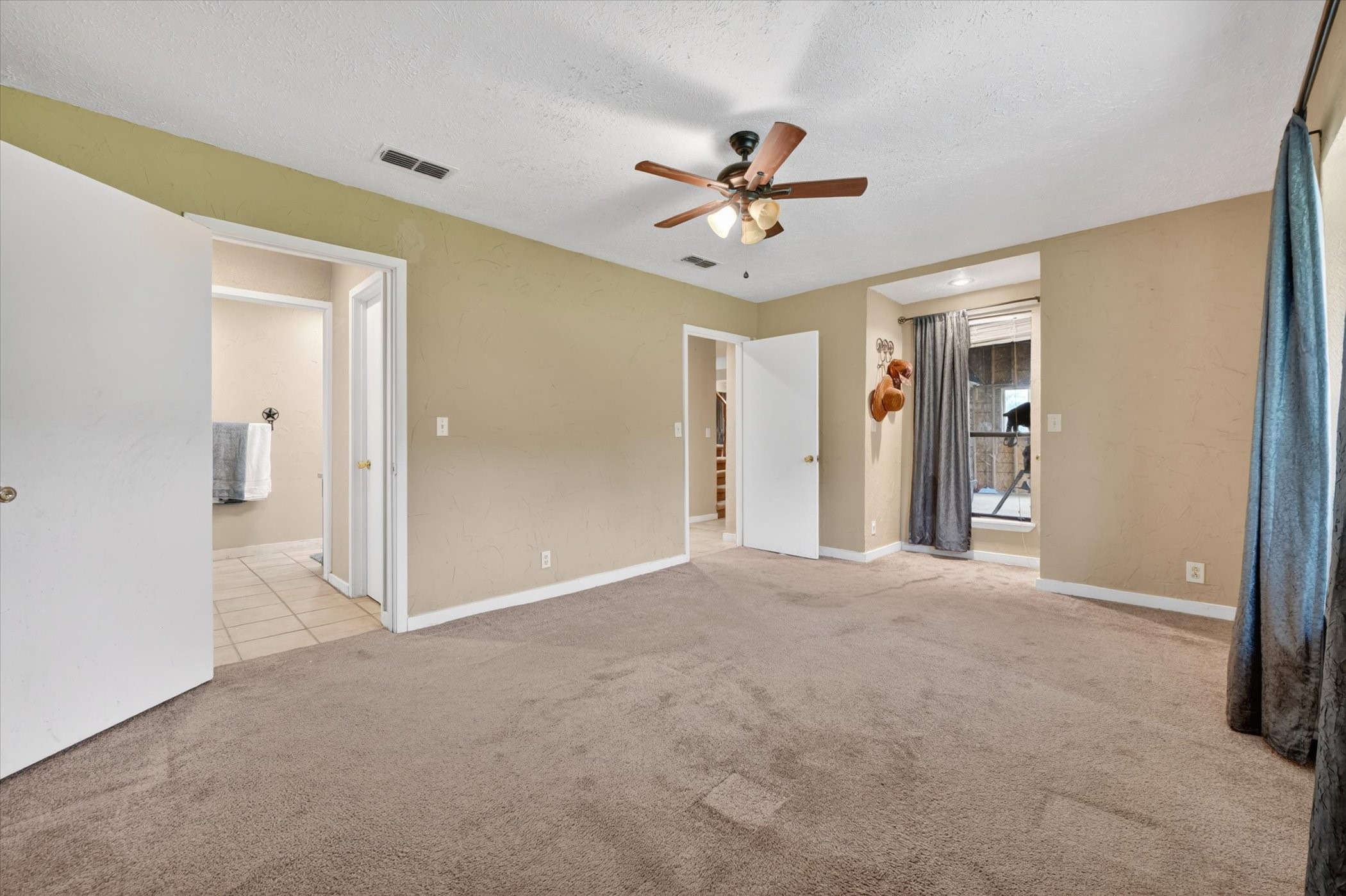 1276 County Road 1480 Alvord TX 76225