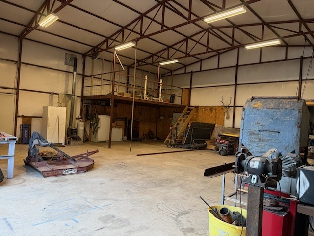 1276 County Road 1480 Alvord TX 76225