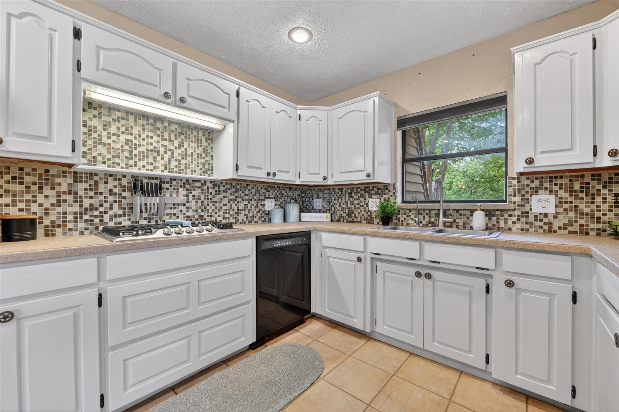 1276 County Road 1480 Alvord TX 76225
