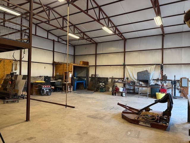 1276 County Road 1480 Alvord TX 76225