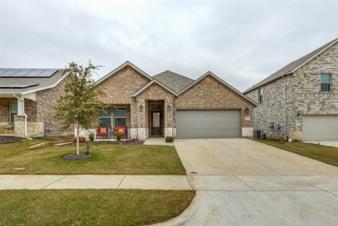 209 Briarwood Lane Lake Dallas TX 75065