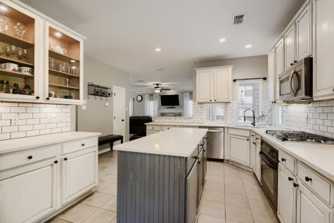 500 Lake Village Drive Mckinney TX 75071