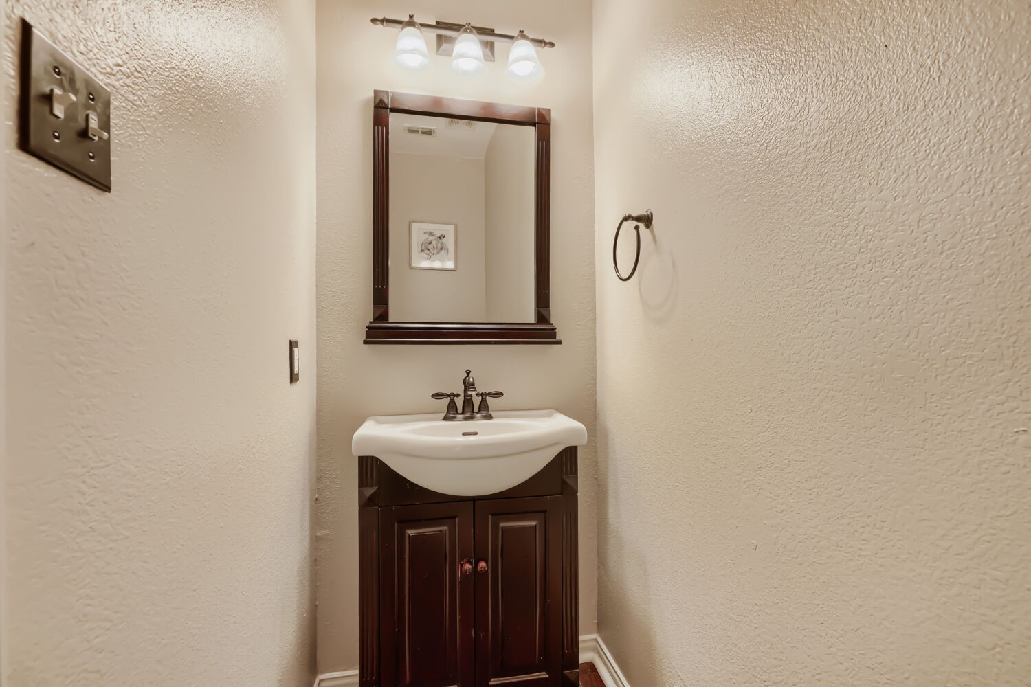 500 Lake Village Drive Mckinney TX 75071