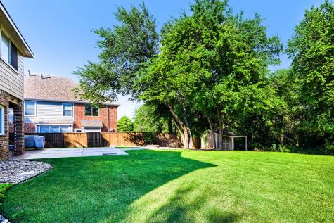 500 Lake Village Drive Mckinney TX 75071