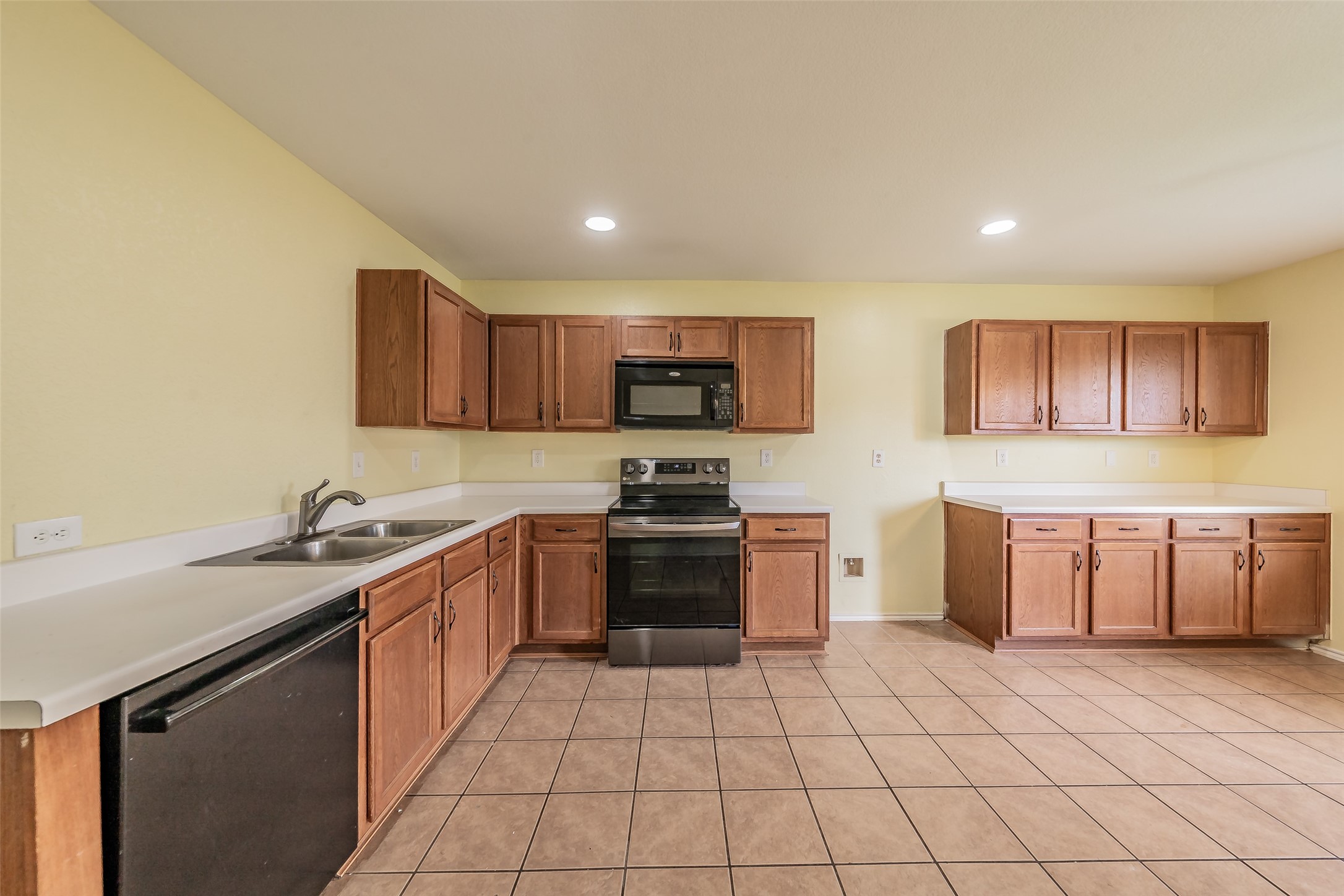 208 Weber River Trail Fort Worth TX 76140