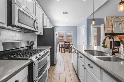 15529 Pioneer Bluff Trail Fort Worth TX 76262