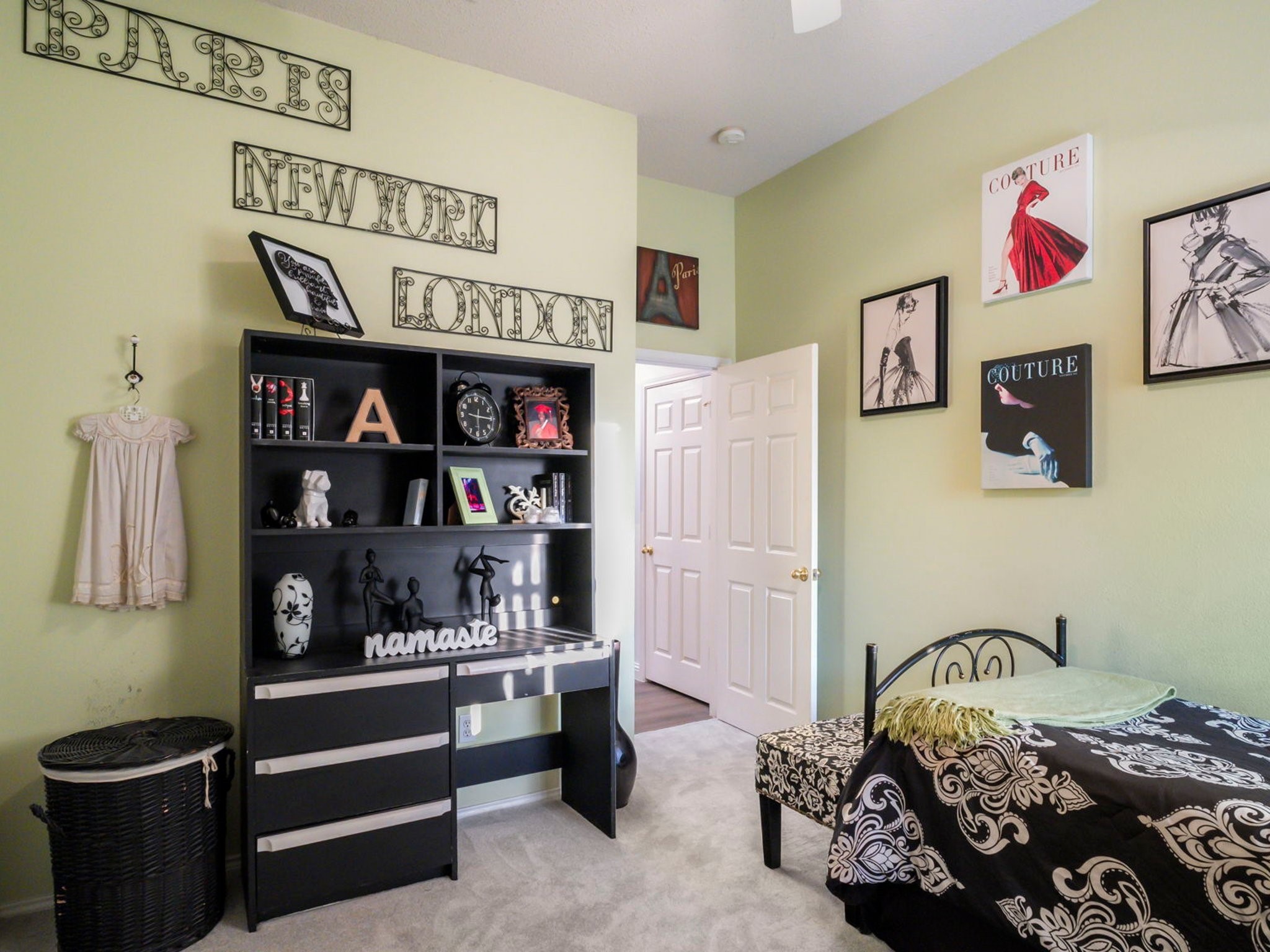 809 Lakedale Court Mesquite TX 75181
