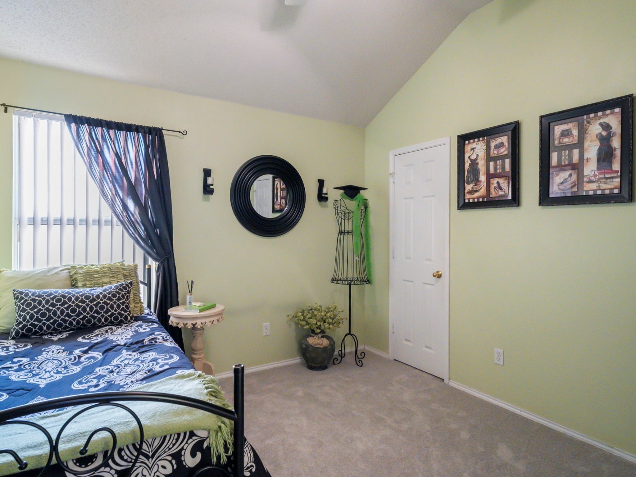 809 Lakedale Court Mesquite TX 75181
