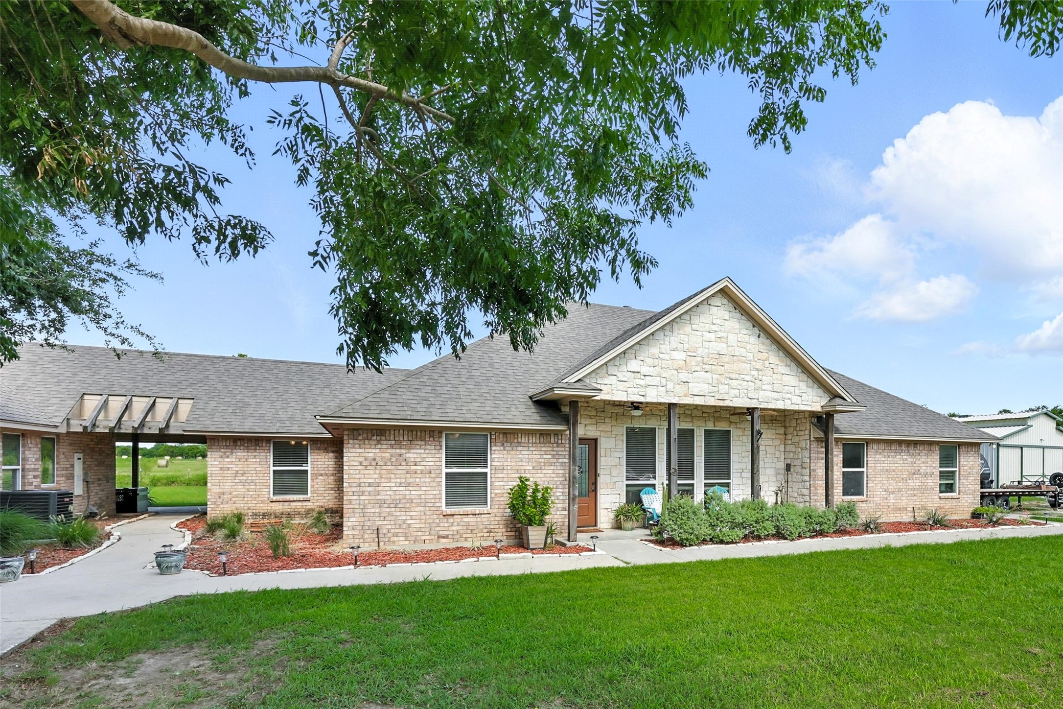 6807 Sam Bass Road Sanger TX 76266